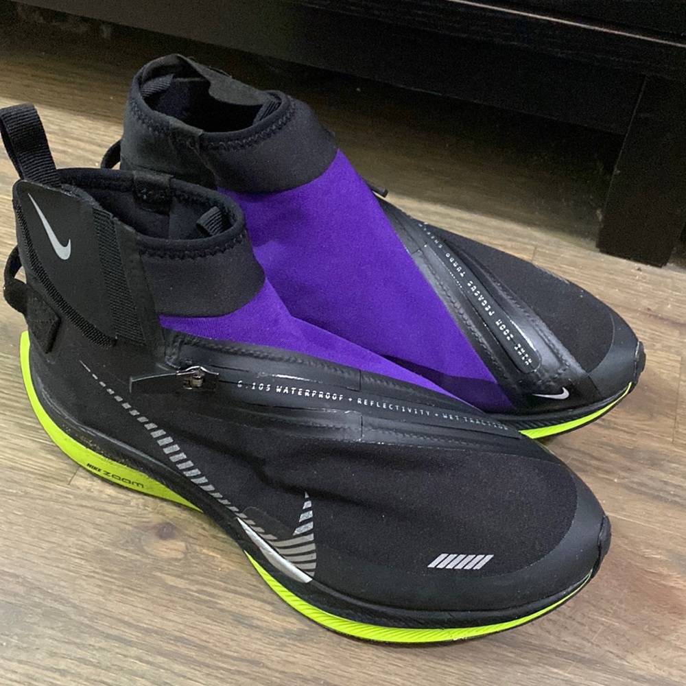 Size 7.5 Nike Pegasus Turbo Shield